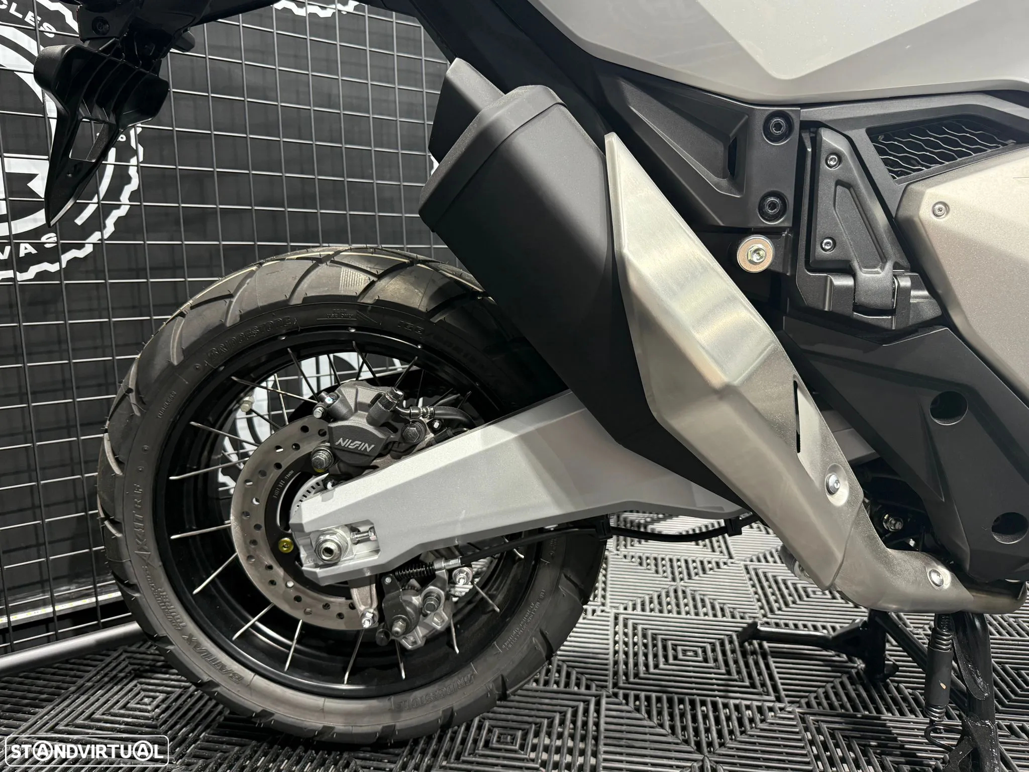 Honda X-ADV 750 - 11