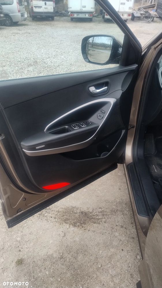 Hyundai Santa Fe 2.0 CRDI 2WD Style - 12