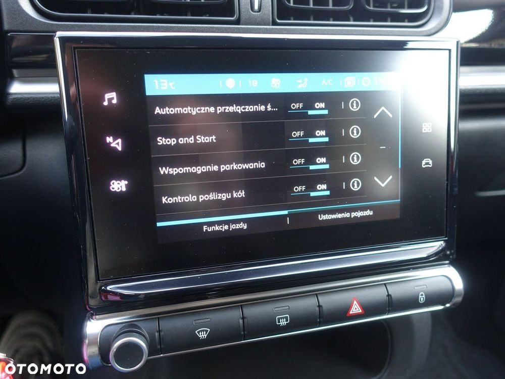 Citroën C3 1.2 PureTech Shine - 26