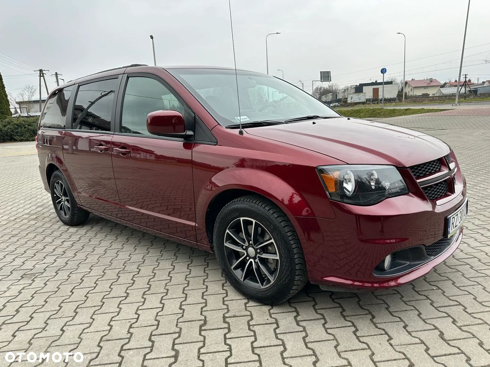 Dodge Grand Caravan 3.6 R/T - 13