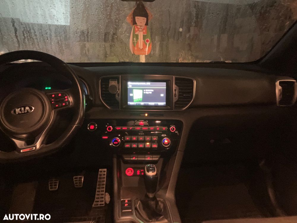 Kia Sportage 2,0 CRDI AWD GT Line - 9