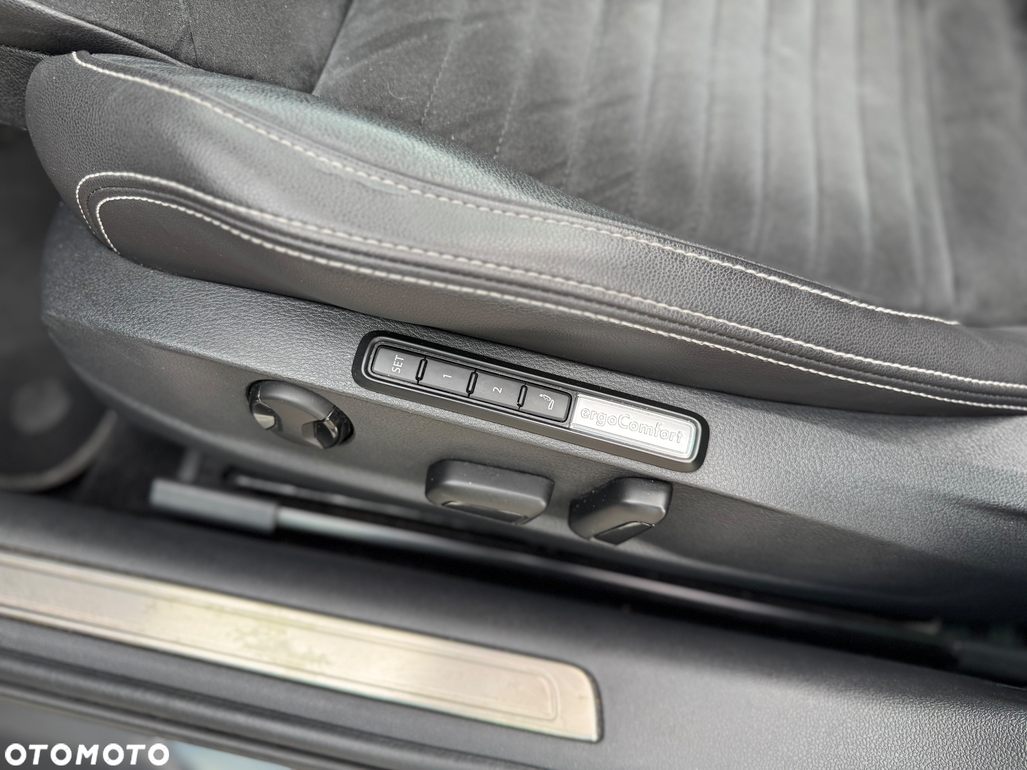 Volkswagen Passat 1.5 TSI EVO Elegance DSG - 26
