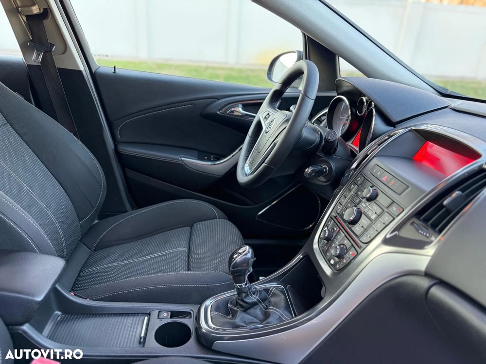 Opel Astra 1.4 Turbo Innovation - 29