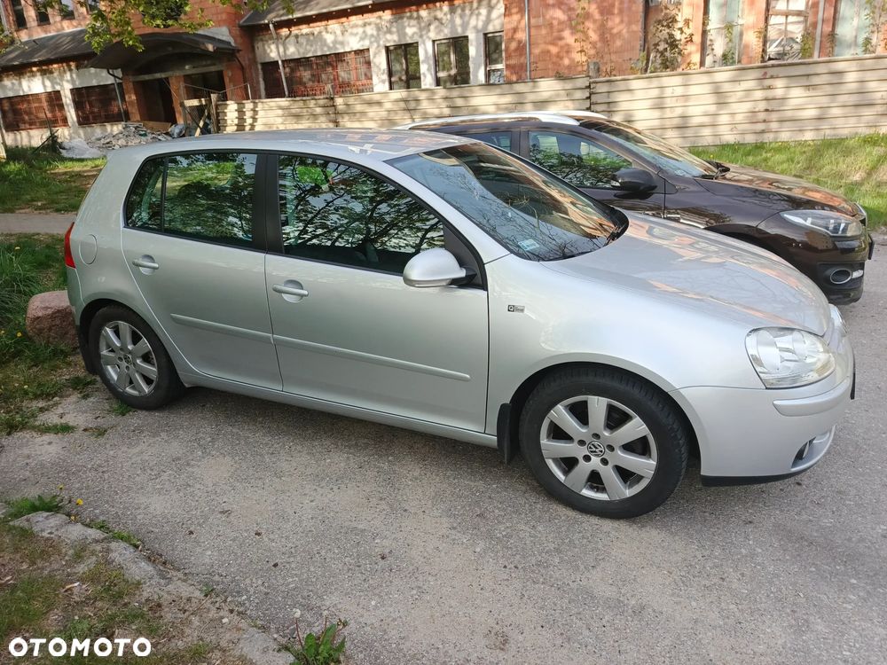 Volkswagen Golf 1.6 Q-Line - 15