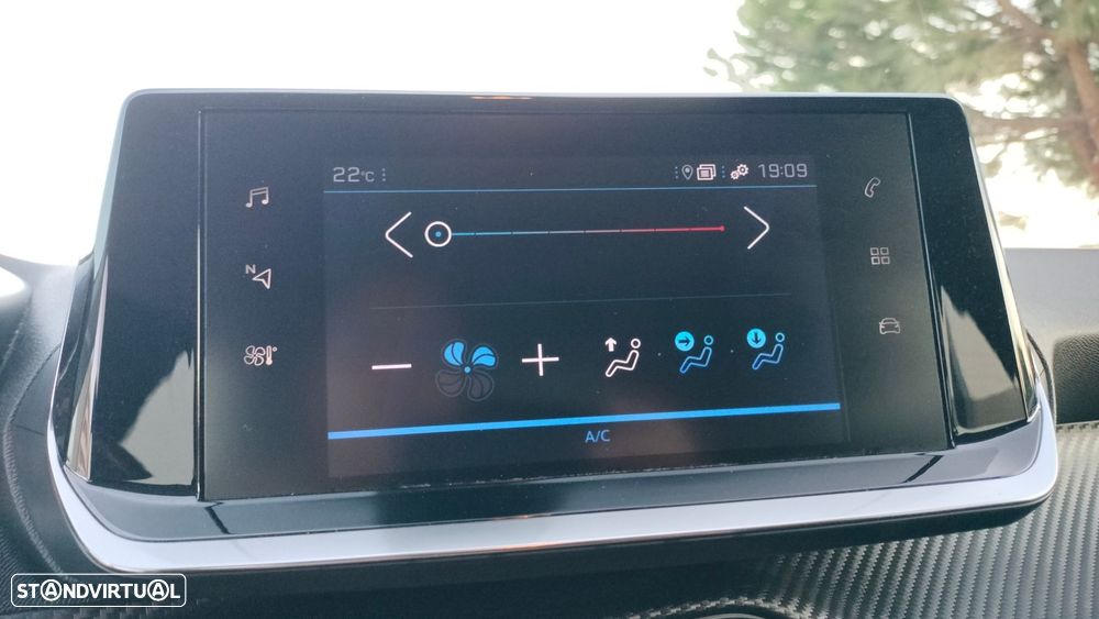 Peugeot 208 PureTech 100 EAT8 Active Pack - 25