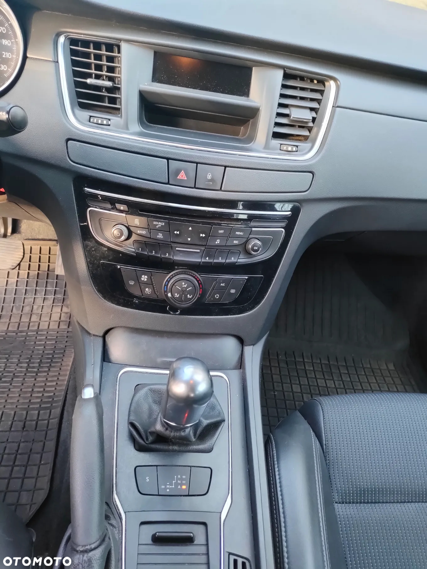 Peugeot 508 1.6 e-HDi Active S&S - 11
