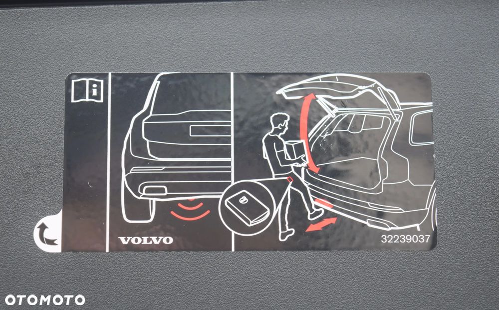 Volvo V90 D3 Momentum Pro - 37