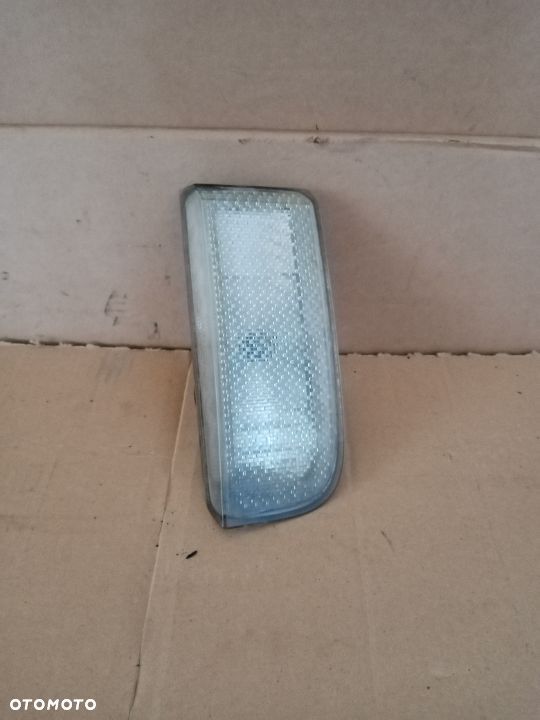 Lampka prawa klapy światło wstecznego Range Rover L322 Vogue - 1