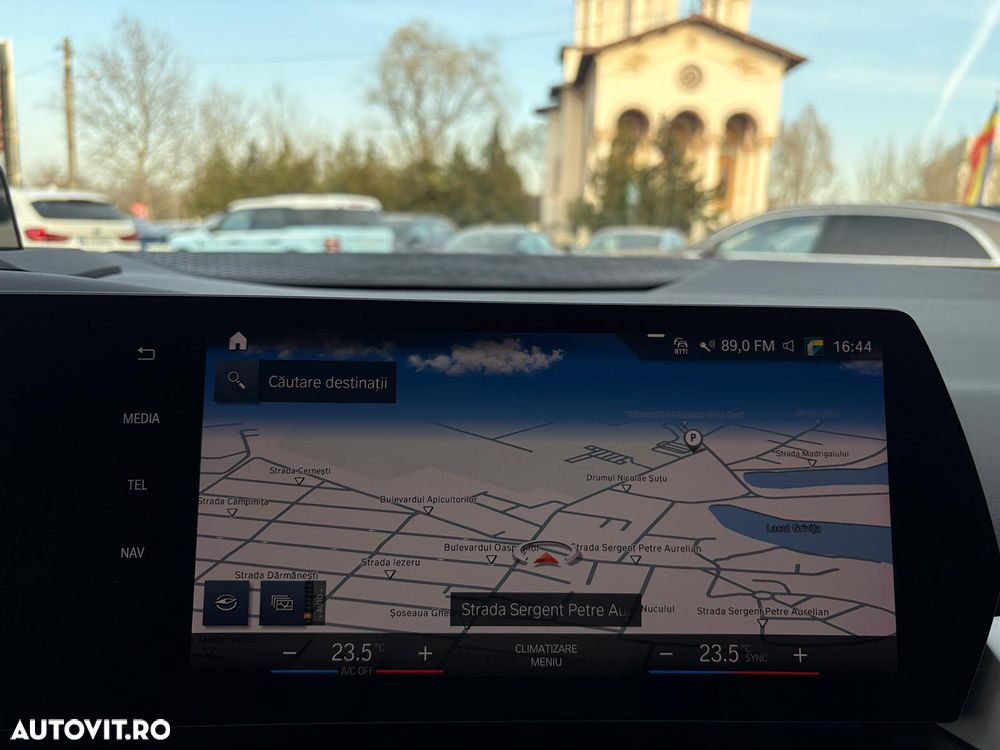 BMW Seria 2 218i AT Luxury Line - 37