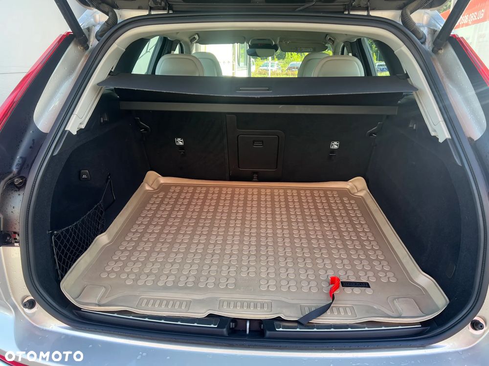 Volvo XC 60 D5 AWD Inscription - 14
