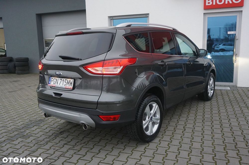 Ford Kuga 2.0 TDCi AWD Titanium - 4