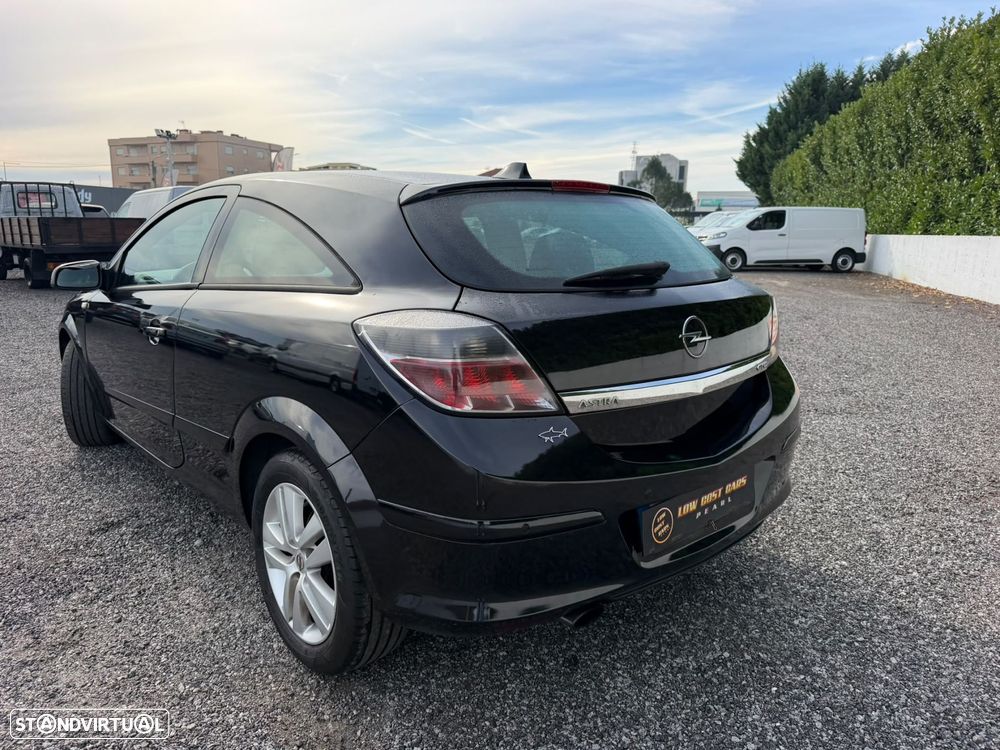 Opel Astra GTC 1.7 CDTi - 23