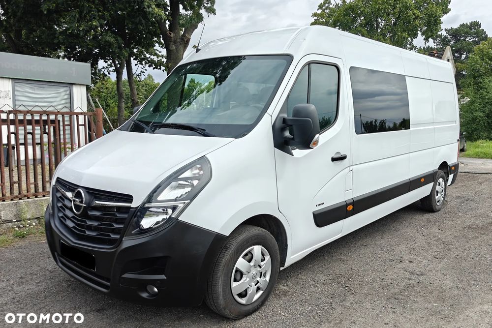 Renault Master  brygadówka 7 osób mały przebieg hak klima nawigacja tempomat