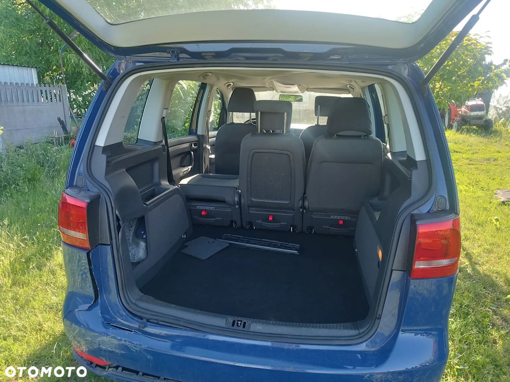 Volkswagen Touran 1.2 TSI STYLE - 5