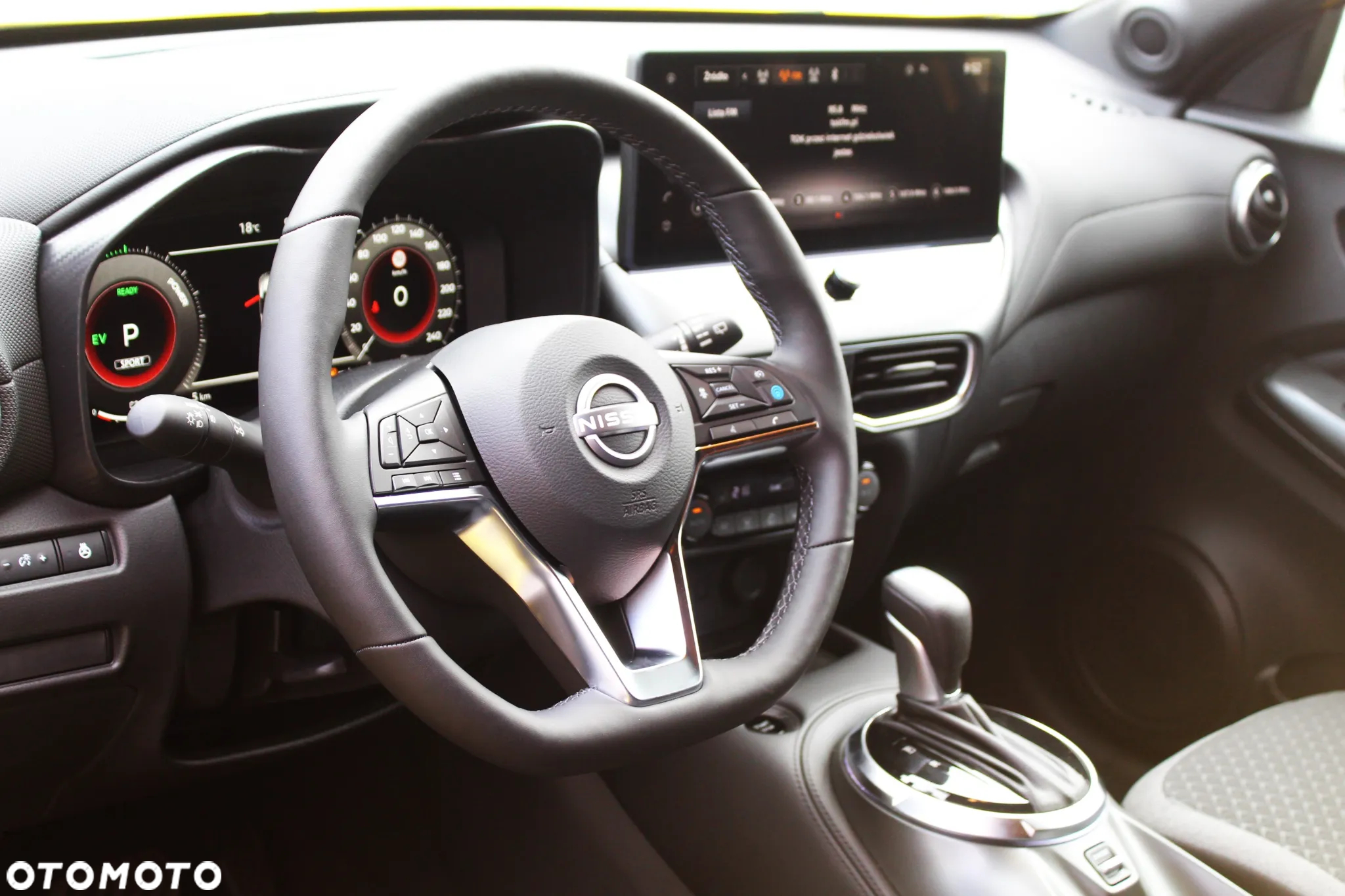 Nissan Juke 1.6 Hybrid N-Connecta AMT - 18