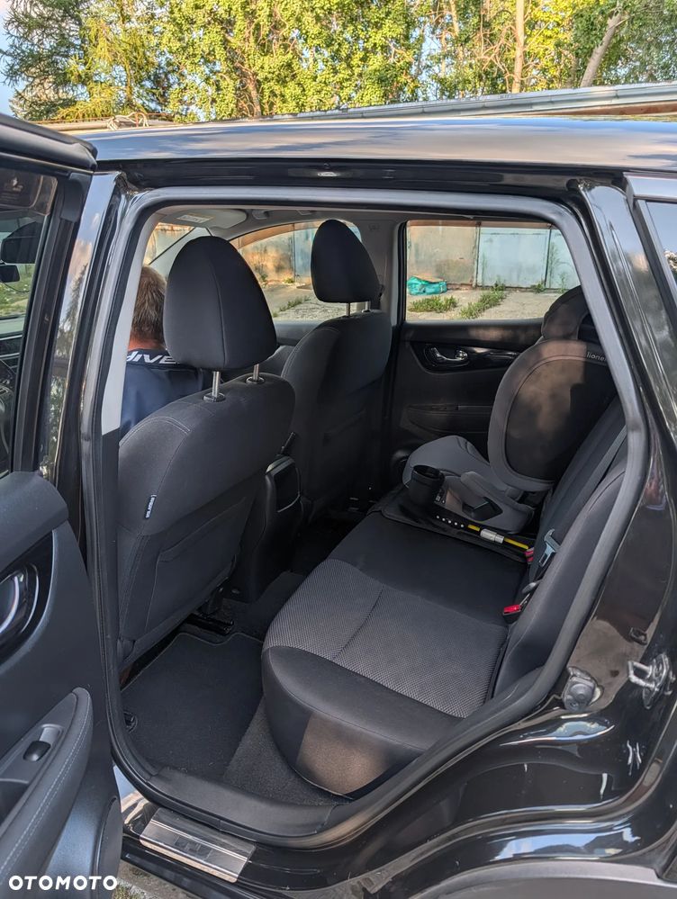 Nissan Qashqai 1.2 DIG-T N-Connecta EU6 - 6