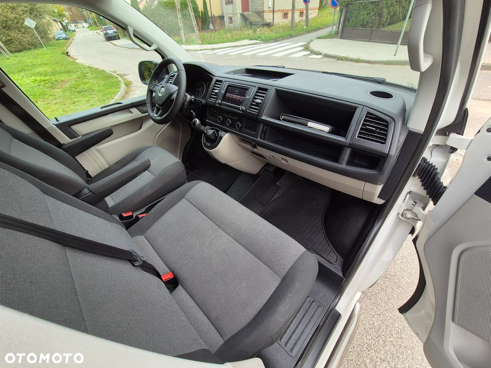 Volkswagen Transporter T6 - 25