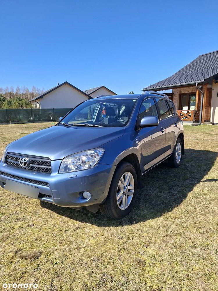 Toyota RAV4 2.2 D-4D 4x4 - 2