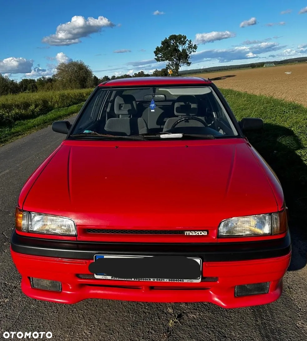 Mazda 323 1.6 GLX - 2
