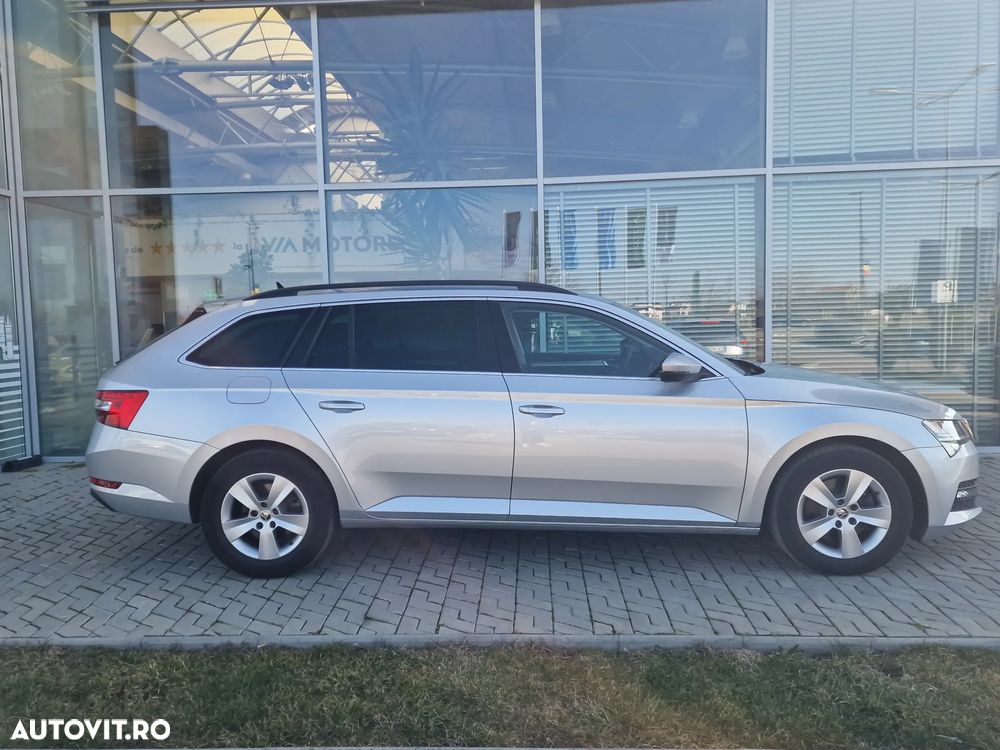 Skoda Superb 2.0 TDI DSG Ambition - 5
