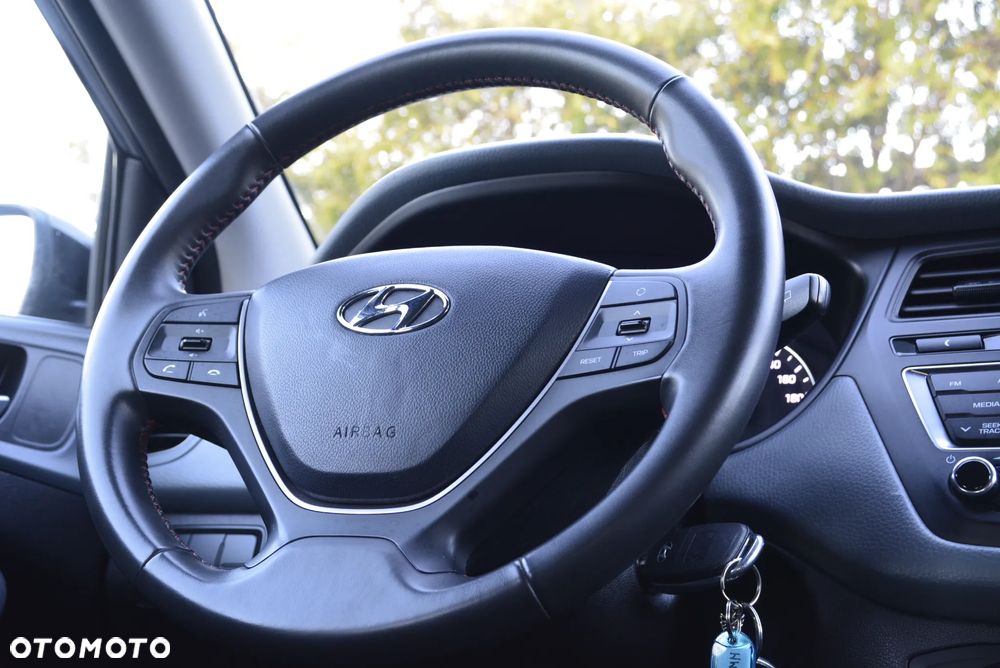 Hyundai i20 1.2 Classic + - 33