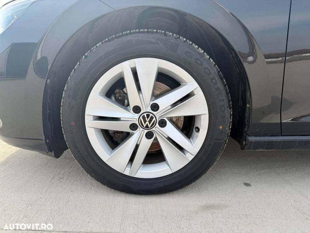 Volkswagen Golf - 14