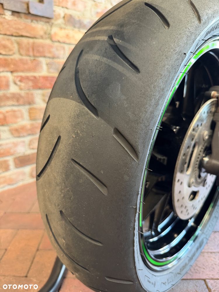 Kawasaki Z 900 RS - 33