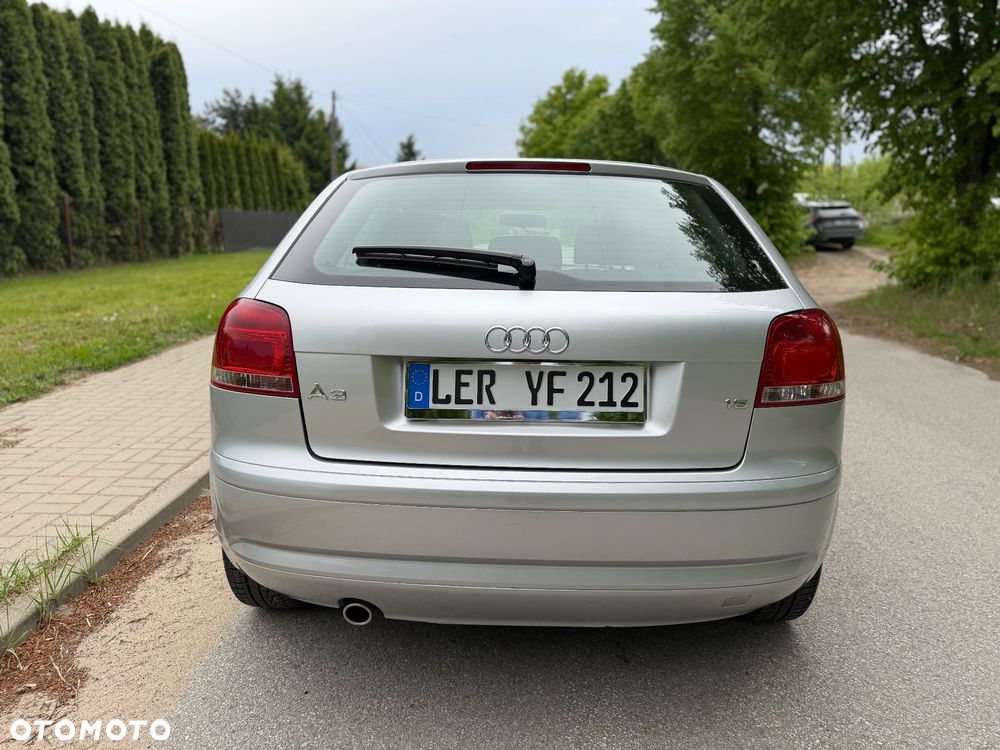Audi A3 3-drzwiowe 1.6 Ambition - 16