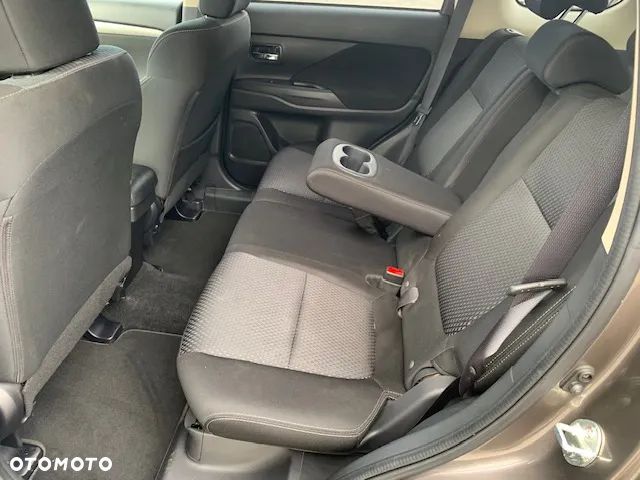 Mitsubishi Outlander 2.0 Intense + 2WD - 8