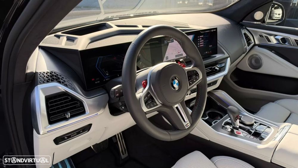 BMW XM 50e - 10