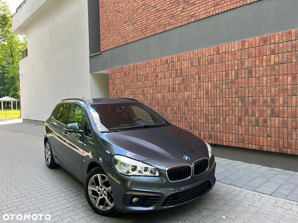 BMW Seria 2 218d - 2