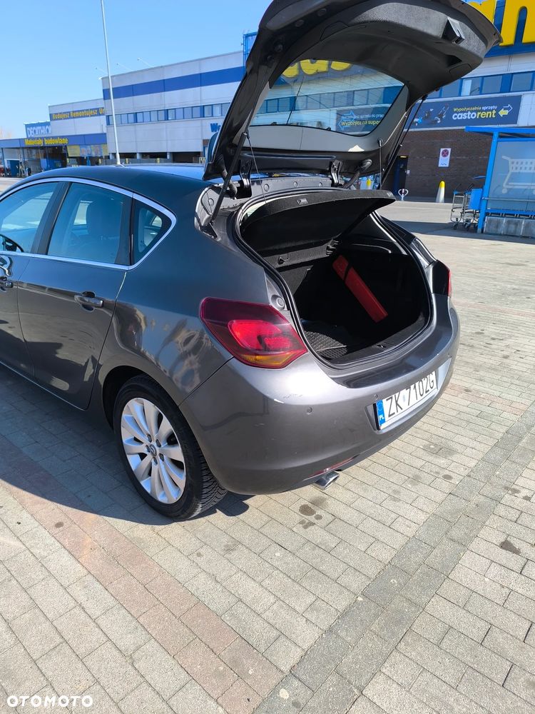 Opel Astra 1.4 T Cosmo - 8