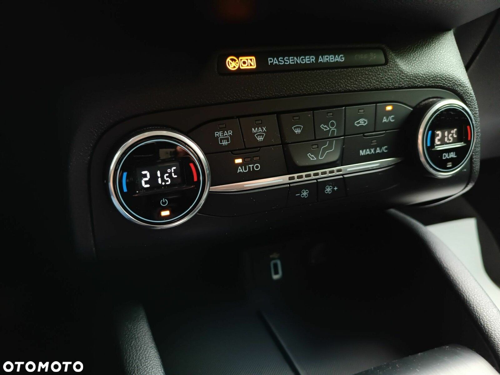 Ford Focus 2.0 EcoBlue Titanium Business - 18