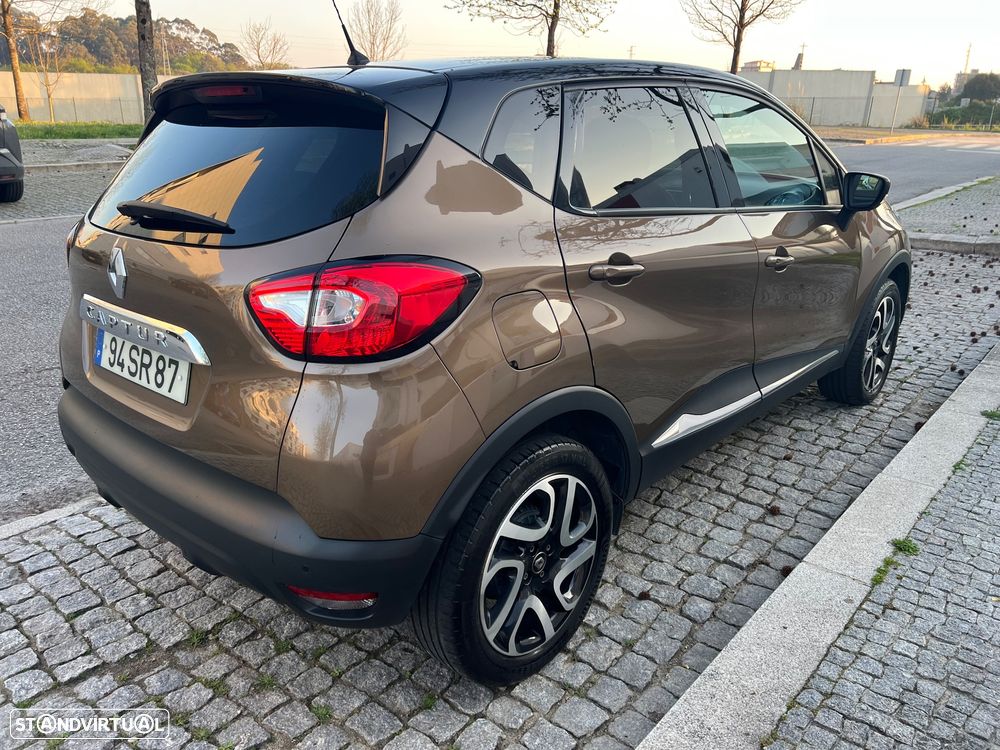 Renault Captur 0.9 TCE Exclusive - 2