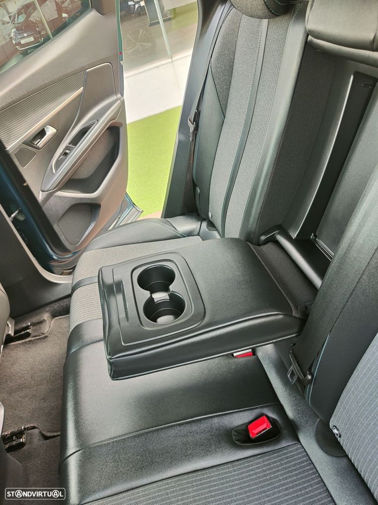 Peugeot 3008 1.5 BlueHDi Allure - 30