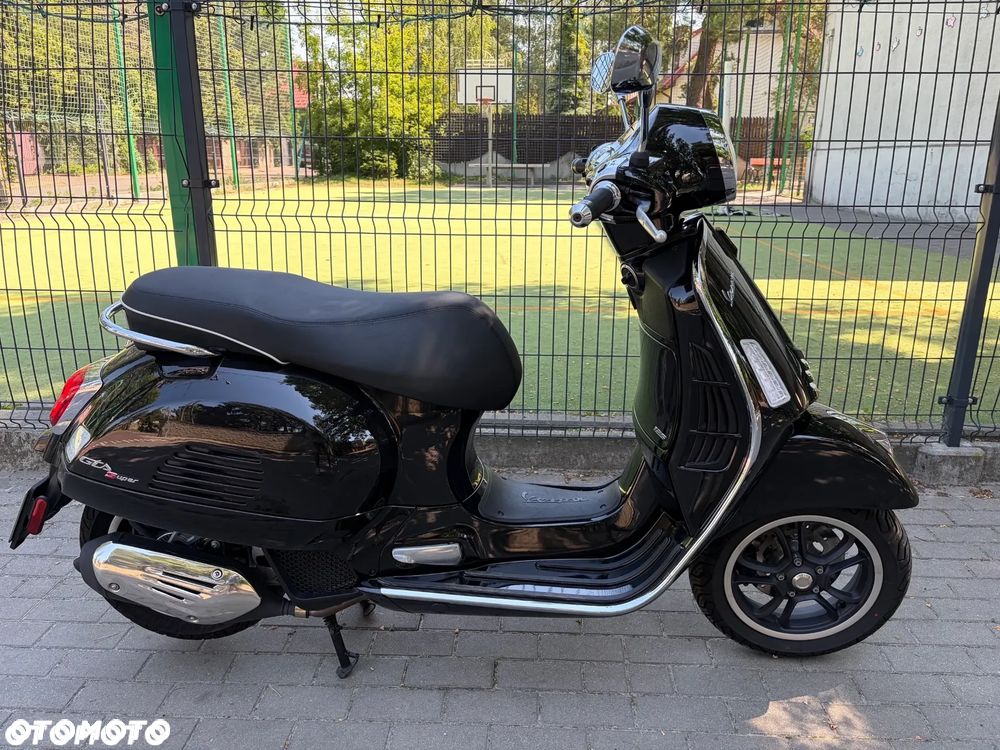Vespa GTS - 2