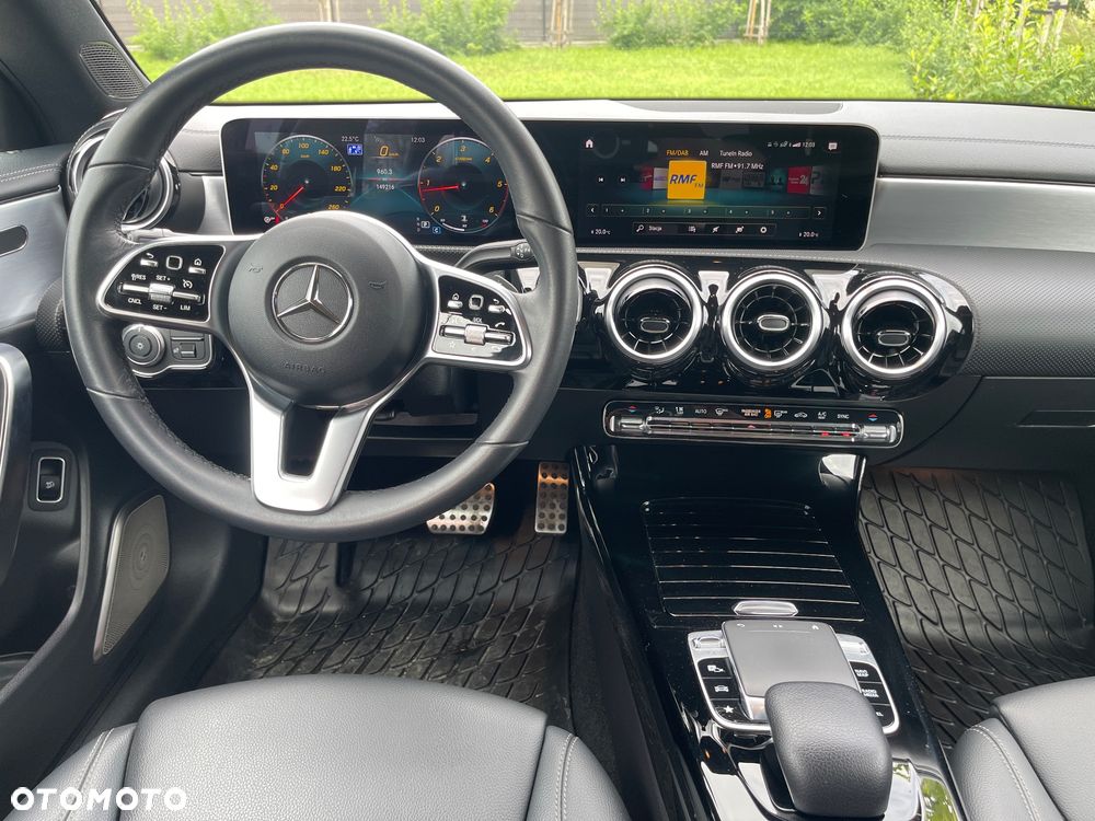Mercedes-Benz CLA - 6