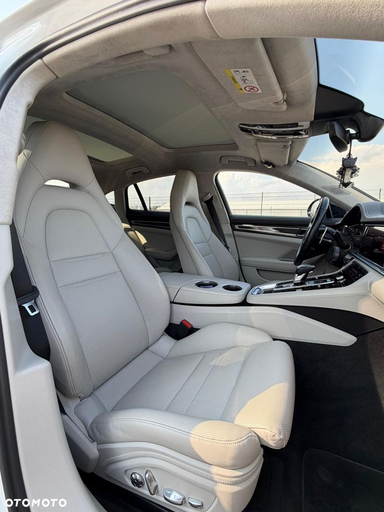 Porsche Panamera Turbo S - 7