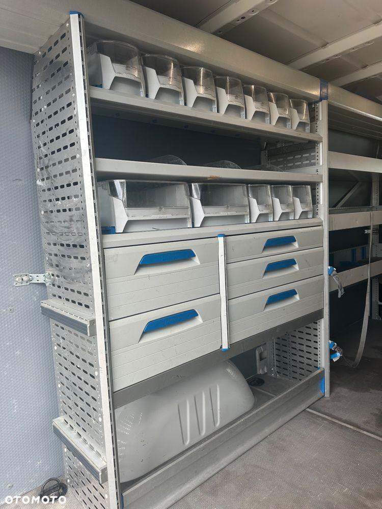 Volkswagen Crafter 2016r L2H1 zabudowa warsztatowa SORTIMO - 17