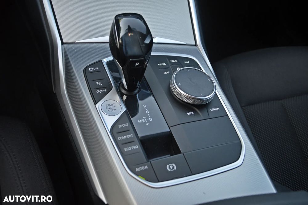 BMW Seria 3 318d Touring Aut. Advantage - 27