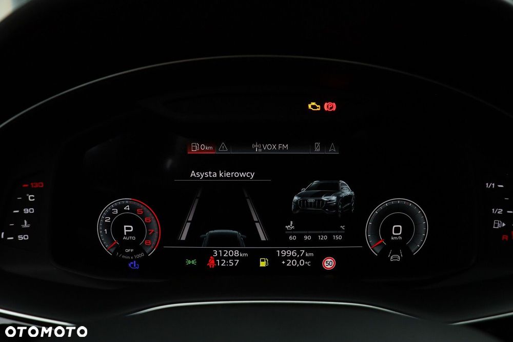Audi Q8 - 35