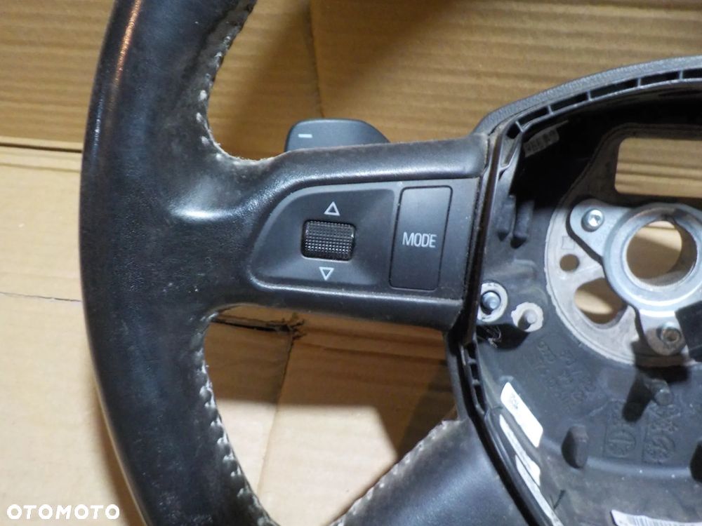 AUDI A4 B8 KIEROWNICA CZARNA SKÓRA MULTIFUNKCJA ŁOPATKI - 3