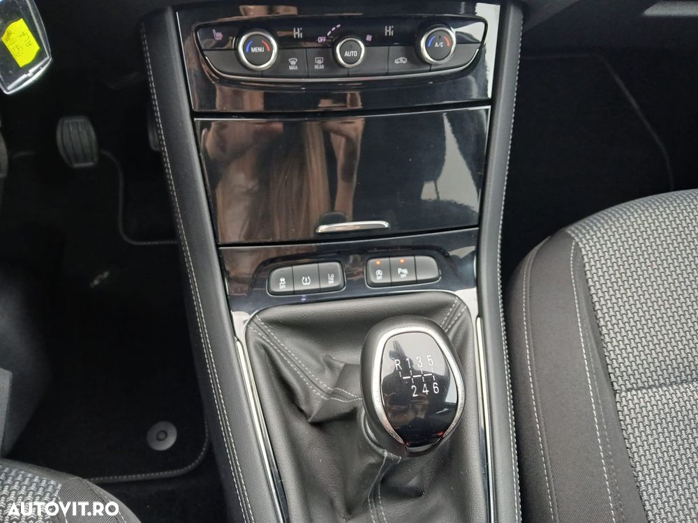 Opel Grandland X 1.5 START/STOP 2020 - 9