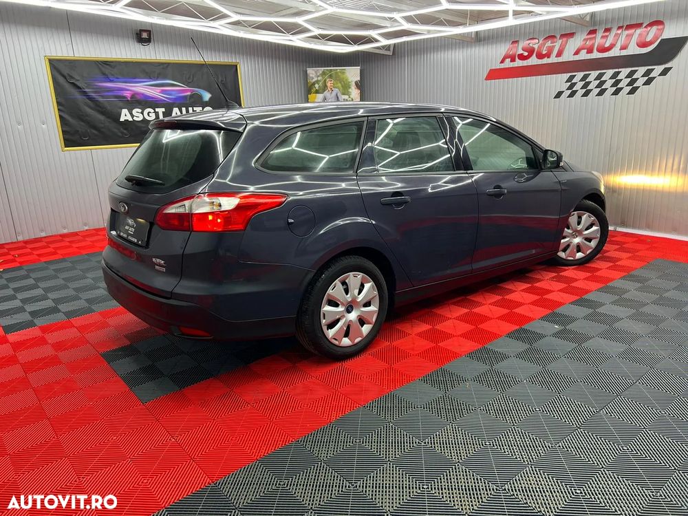 Ford Focus - 7