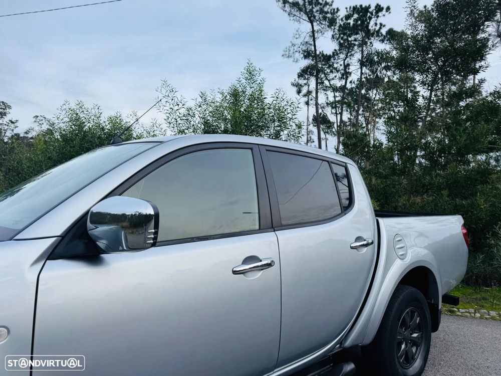 Mitsubishi L200 2.5 DI-D CD Invite AC CC 4WD - 5