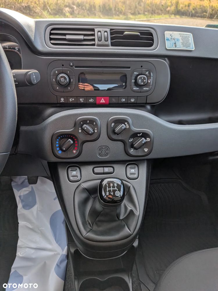 Fiat Panda 1.2 Lounge EU6 - 25