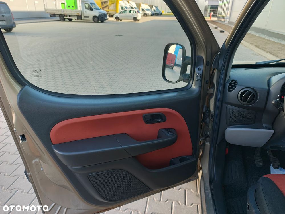 Fiat Doblo 1.4 8V Family - 9