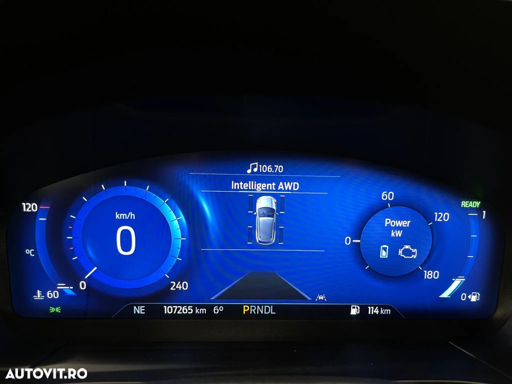 Ford Kuga 2.5 Duratec FHEV 4x4 ST-LINE X - 33