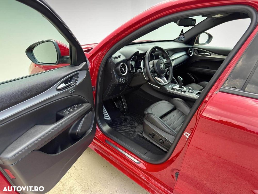 Alfa Romeo Stelvio - 13