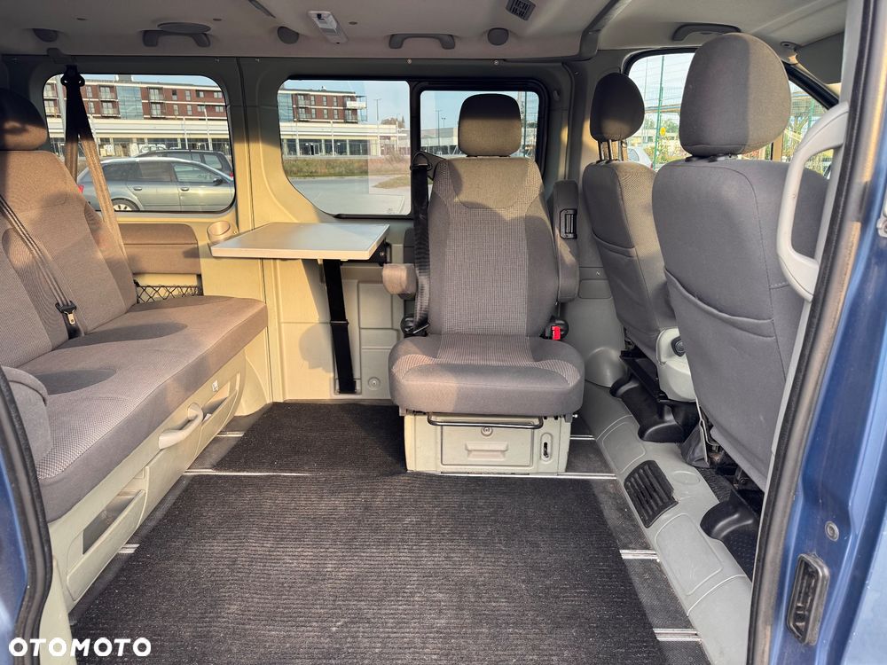 Opel Vivaro - 9